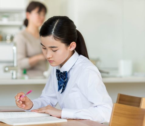 女子校生　学習